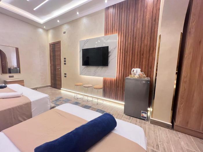 cairo crystal hotel