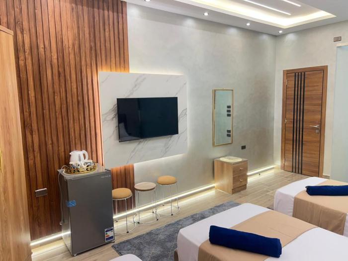 cairo crystal hotel