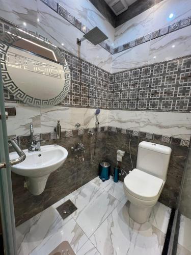 cairo crystal hotel