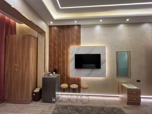 cairo crystal hotel
