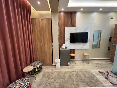 cairo crystal hotel