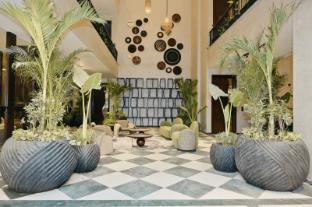 Omaya Suites,,3 star