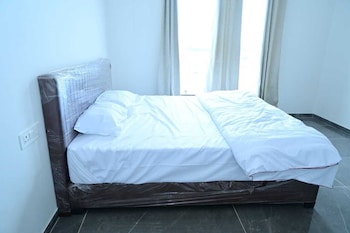 sr hotel restaurant and cafe