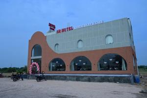 sr hotel restaurant and cafe