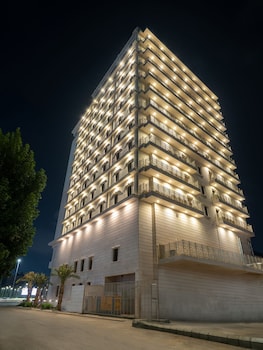 dancenter jeddah near king fahds