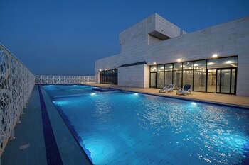 dancenter jeddah near king fahds