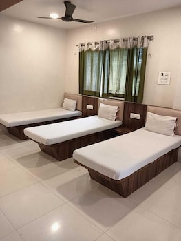 pushkaraj lodging