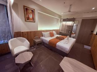 Ikonic Hotel - Bhushi Dam Lonavala,,3 star