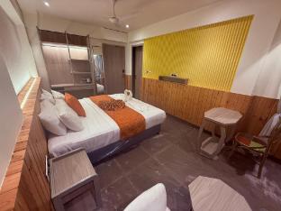 ikonic hotel bhushi dam lonavala