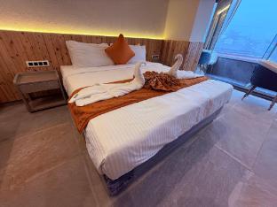 ikonic hotel bhushi dam lonavala