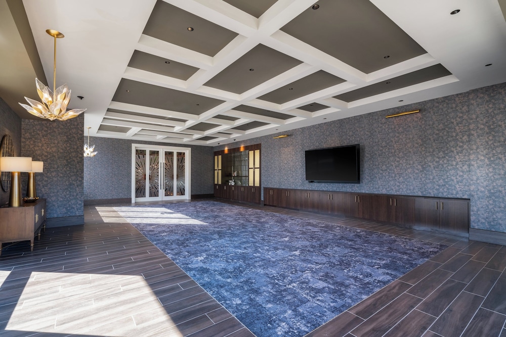 hotel indigo gatlinburg downtown by ihg