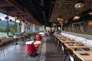 hotel indigo gatlinburg downtown by ihg