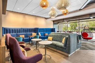 tru by hilton middleburg heights cleveland airport