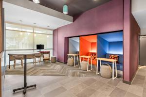 tru by hilton middleburg heights cleveland airport