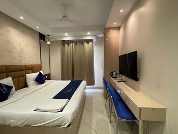 majesta stays pitampura