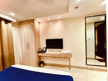 majesta stays pitampura