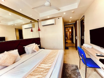 majesta stays pitampura