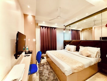 majesta stays pitampura