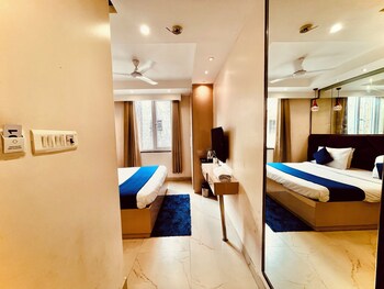 majesta stays pitampura