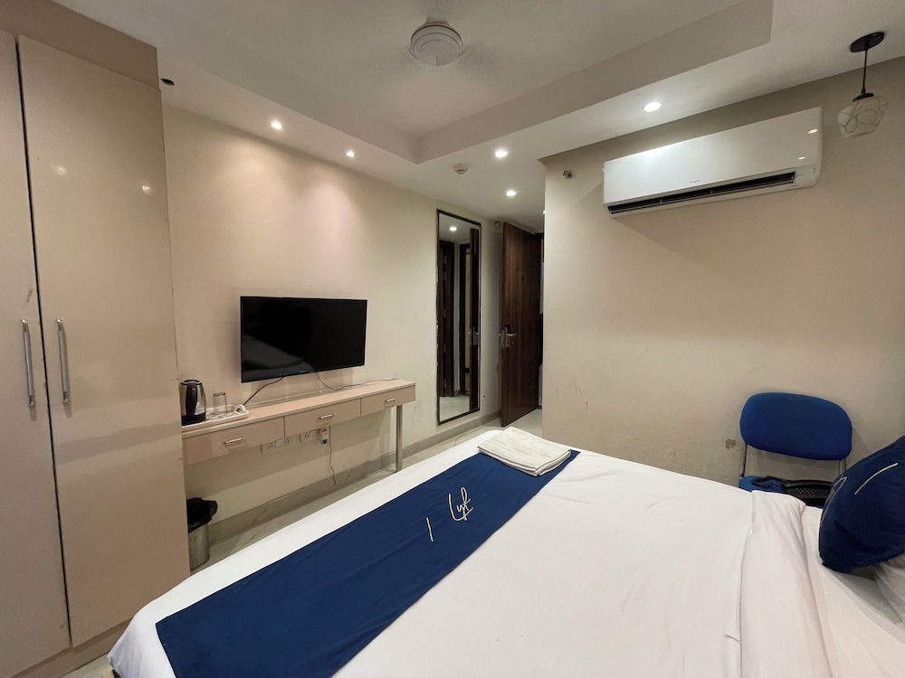 majesta stays pitampura