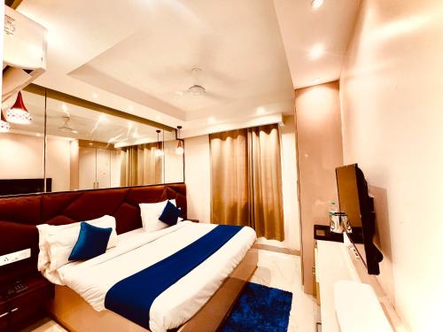 Majesta Stays Pitampura,,2 star