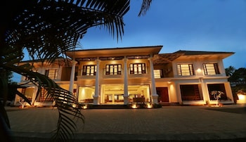 zodiac heritage hotel