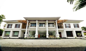 zodiac heritage hotel