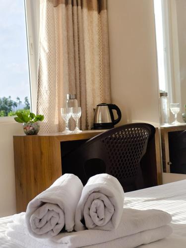 Ross Harriet View,,3 star