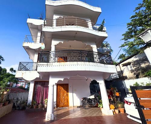 Ross Harriet View,,3 star