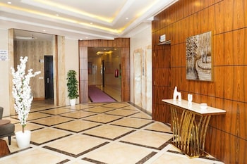 Dancenter Dreams Saqr Aljazeera Aviation,,3 star