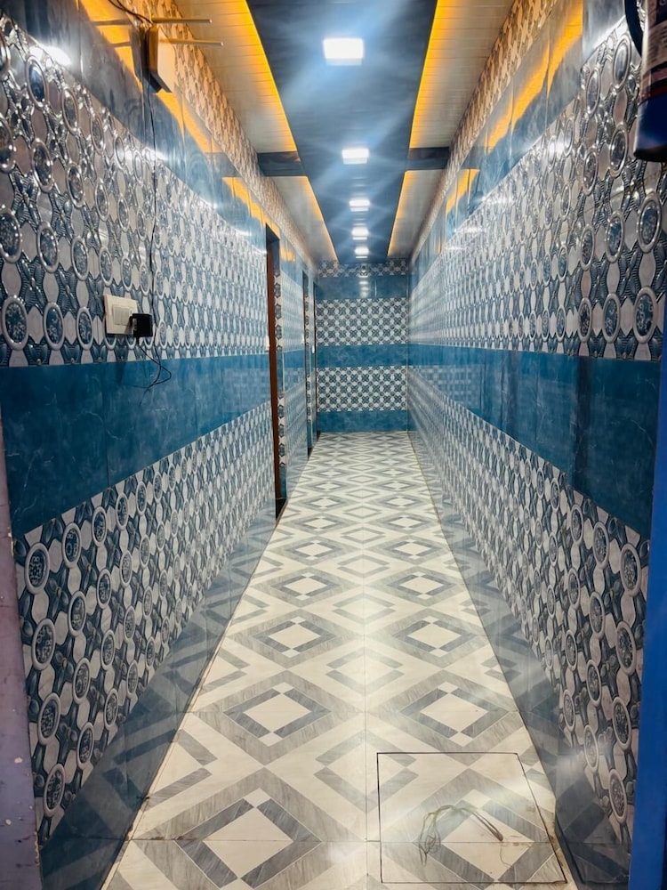 maa vaishnavi guest house