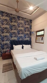 maa vaishnavi guest house