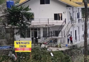 vinayaka inn sittong