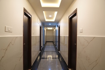 hotel vamshi elite
