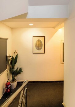 new prestige hotel