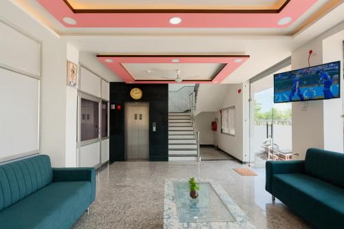 Bp Lake View,,2 star