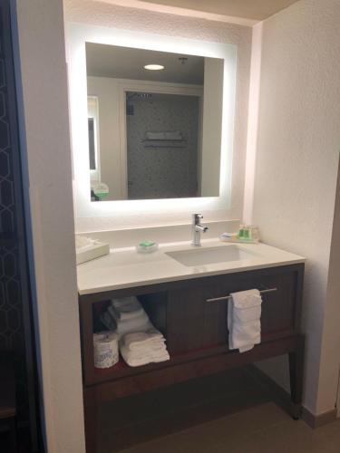 holiday inn atlanta roswell by ihg