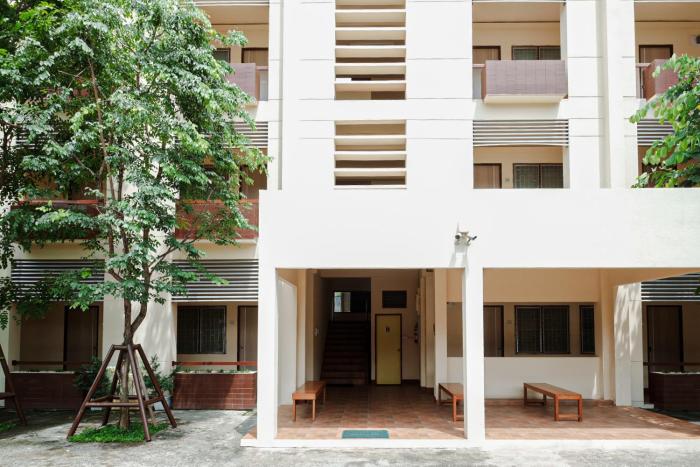 thongpoon apartment