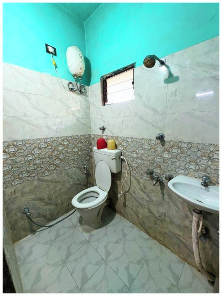 hotel debopriyaaa digha