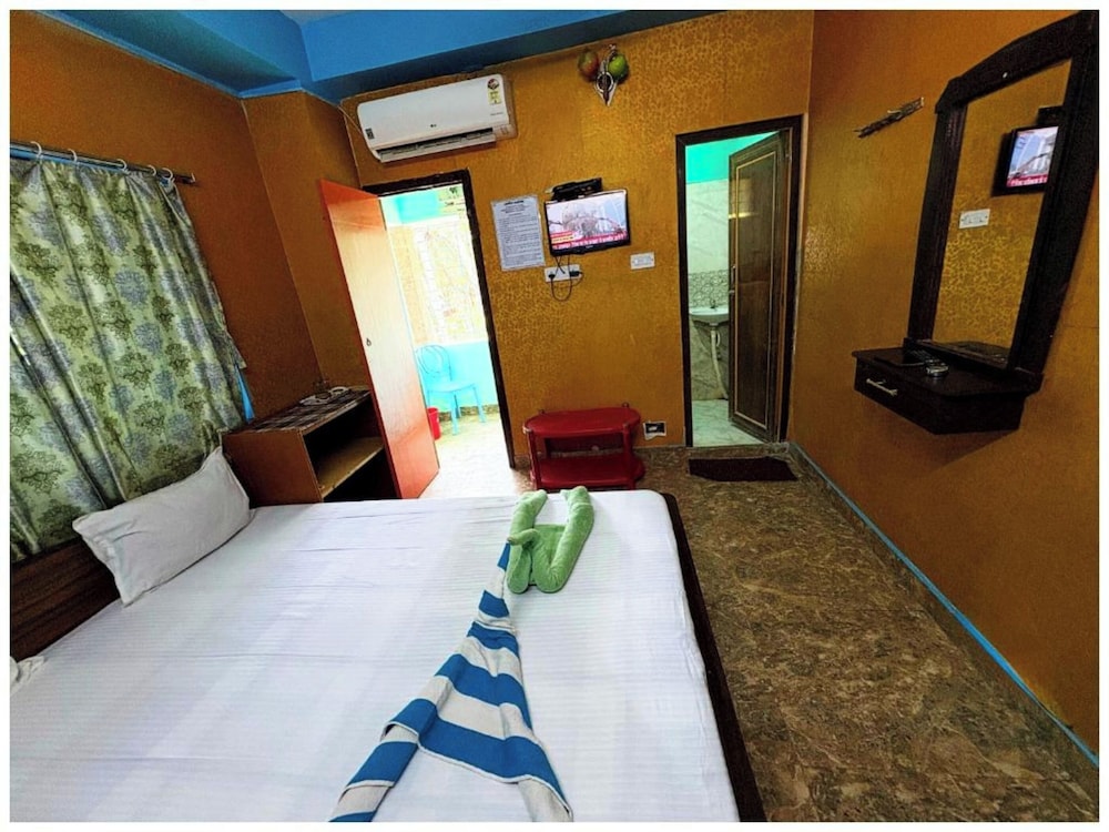 hotel debopriyaaa digha