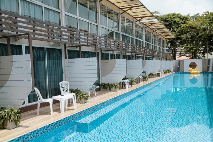 full stop pool villa don mueang