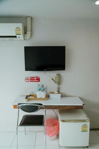 full stop pool villa don mueang