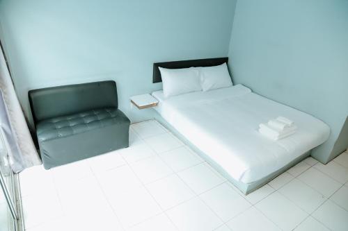 full stop pool villa don mueang