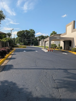 Forsyth Inn & Suites,,0 star