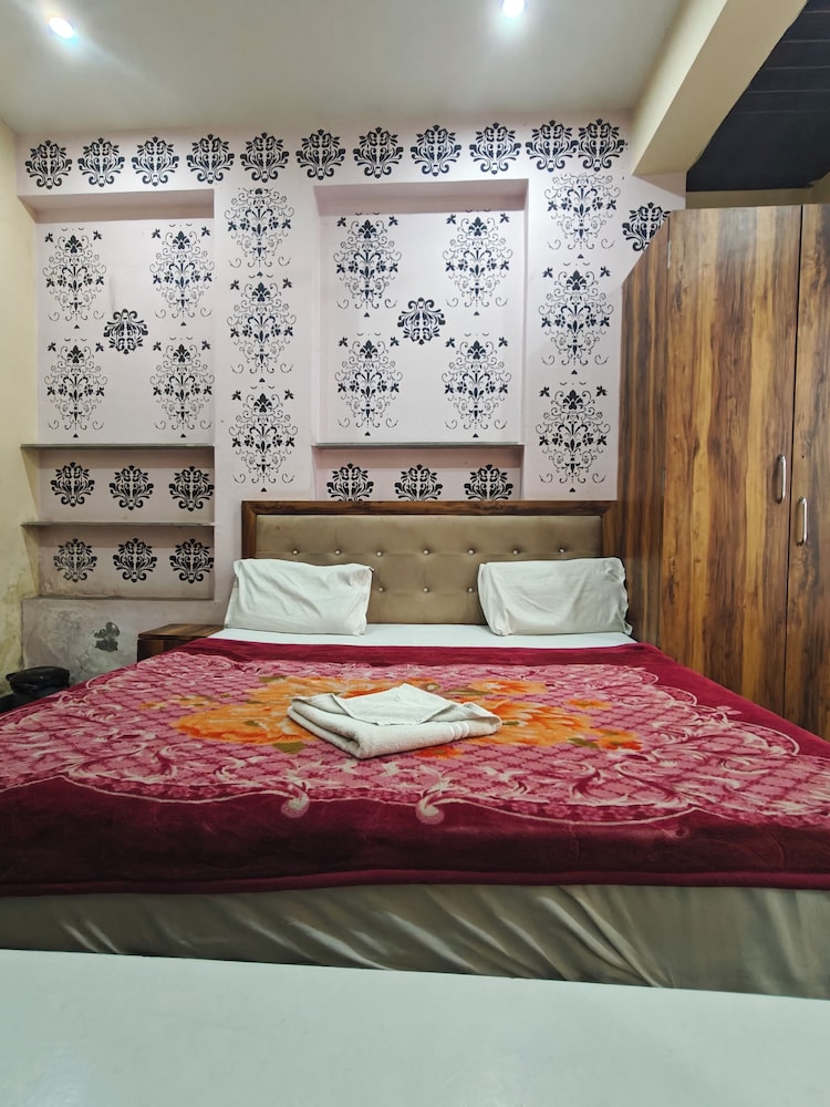 the haveli lounge and restaurant