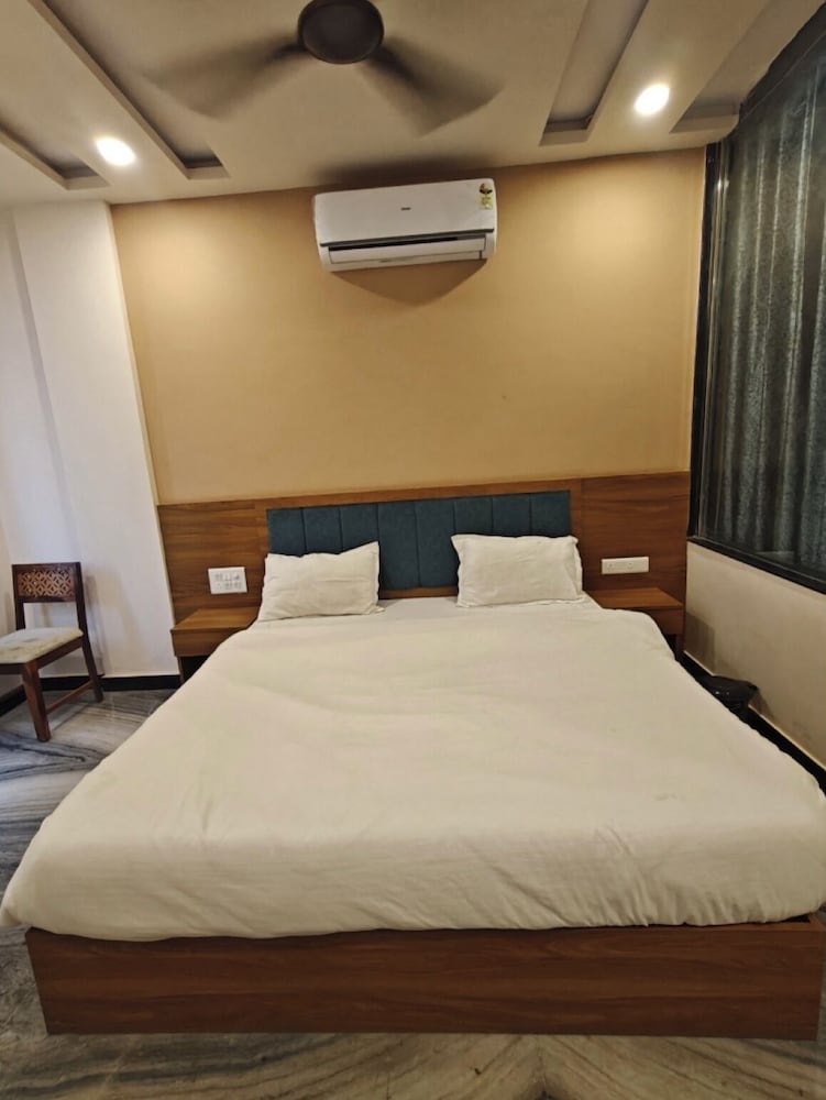 the haveli lounge and restaurant