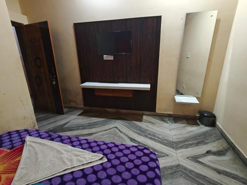 The Haveli Lounge And Restaurant,,2 star