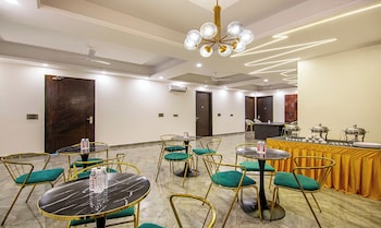 hotel k2 by l elegant sector 143b noida