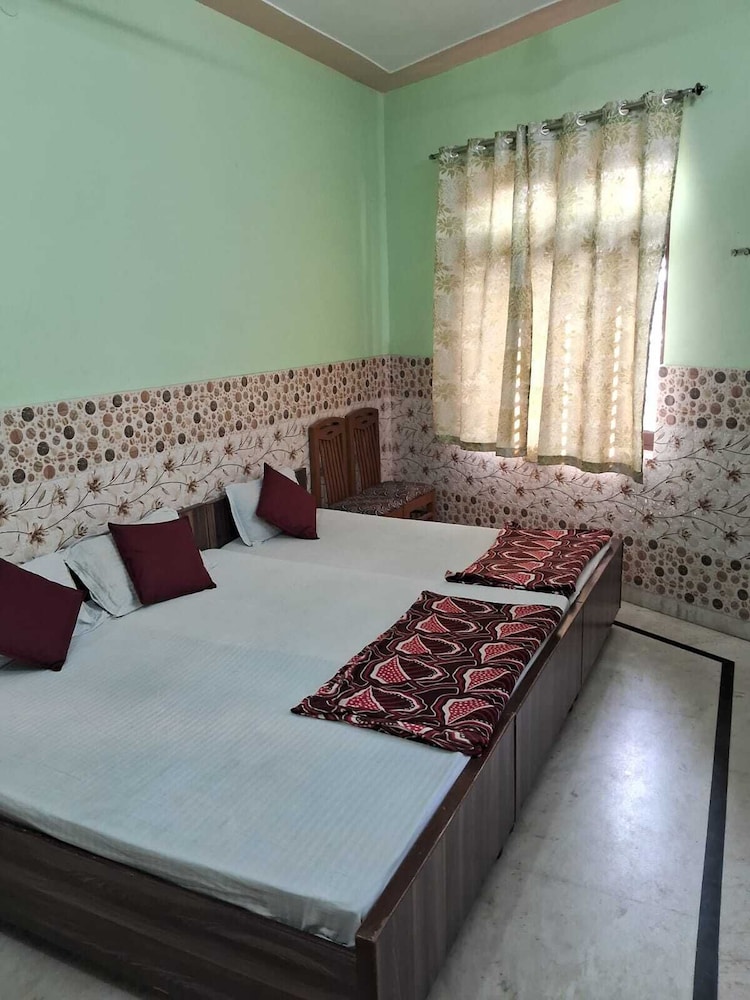 maa saraswati atithi bhavan