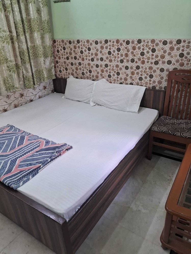 maa saraswati atithi bhavan